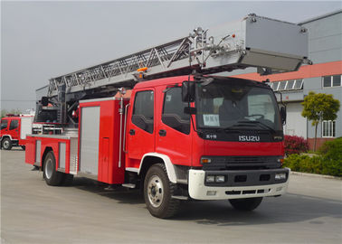 coches de bomberos de los 30M Aerial Ladder Commercial con el flujo 40L/s de la bomba en 1.0Mpa